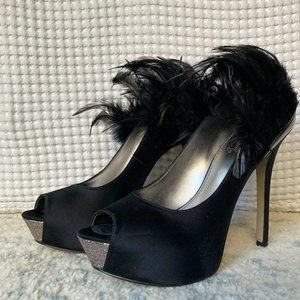 Enzo Angiolini - Feather Torrez Pumps